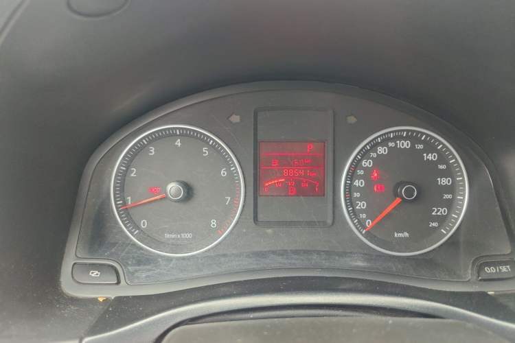Used Volkswagen Bora 2012 1.6L Automatic Fashion Edition Instrument Cluster