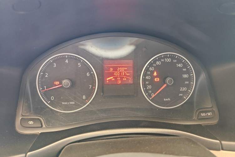 Used Volkswagen Bora 2012 1.6L Manual Fashion Edition Instrument Cluster