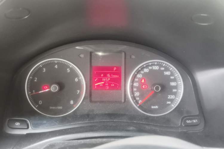 Used Volkswagen Bora 2012 1.6L Automatic Comfort Edition Instrument Cluster