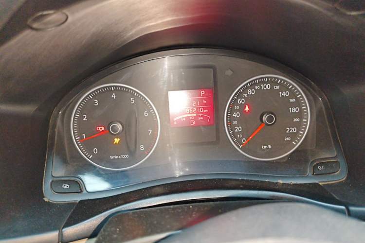 Used Volkswagen Bora 2012 1.6L Automatic Fashion Edition Instrument Cluster