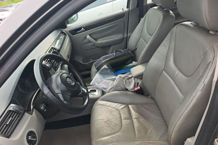 Used Volkswagen Bora 2012 1.6L Automatic Comfort Edition Left Front Seat