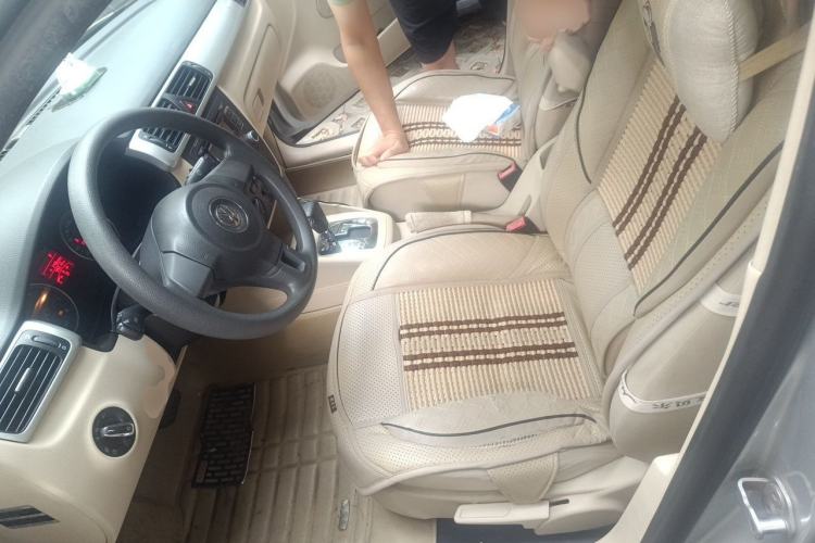 Used Volkswagen Bora 2012 1.6L Automatic Fashion Edition Left Front Seat