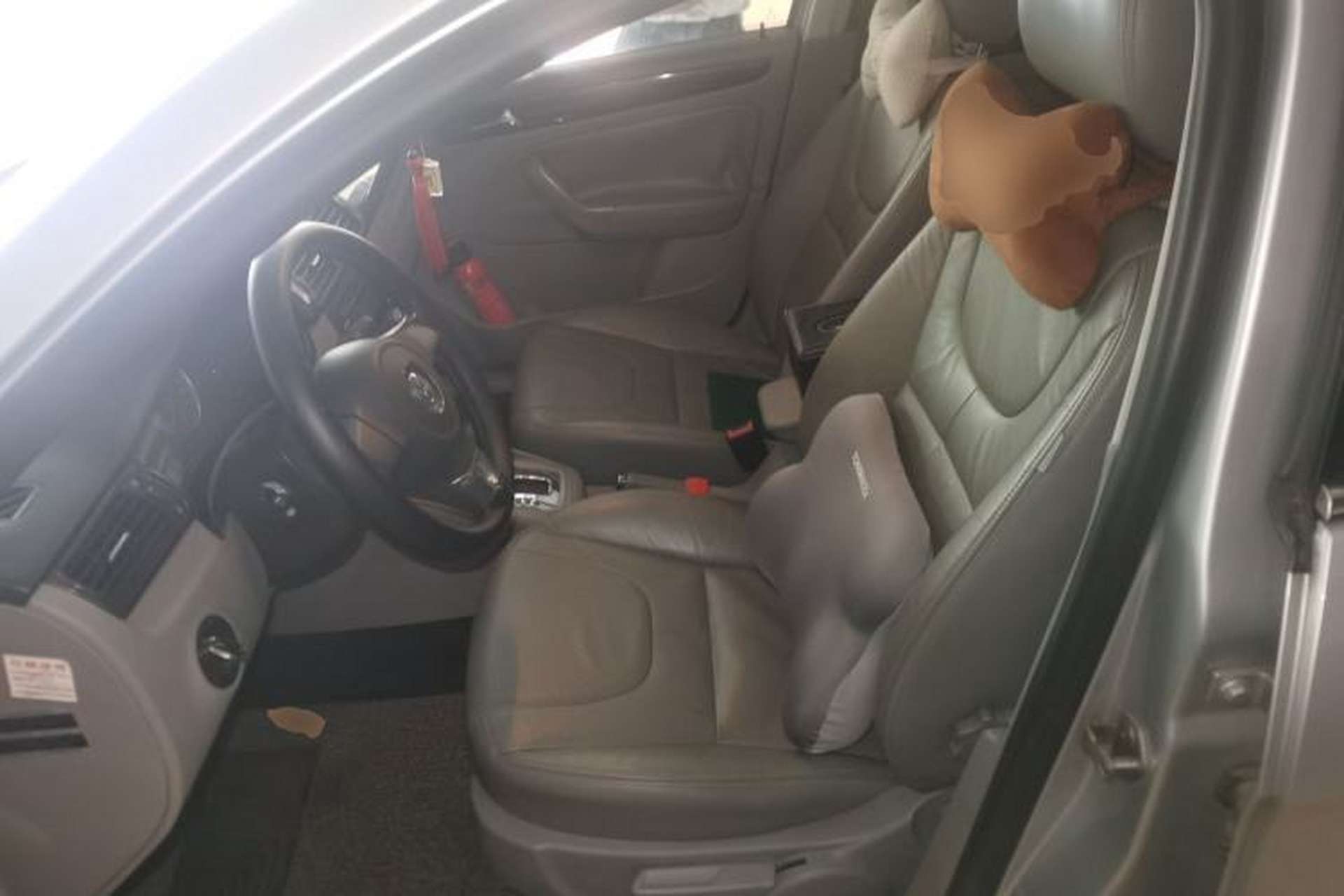 Used Volkswagen Bora 2012 1.6L Automatic Comfort Edition Left Front Seat