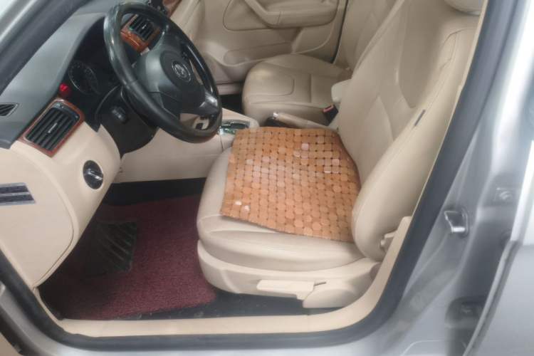 Used Volkswagen Bora 2012 1.6L Automatic Comfort Edition Left Front Seat