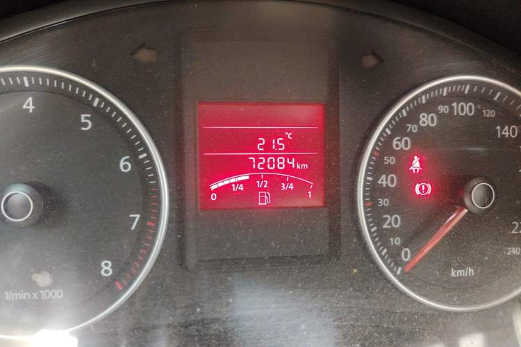 Used Volkswagen Bora 2012 1.6L Manual Fashion Edition Odometer Close Up
