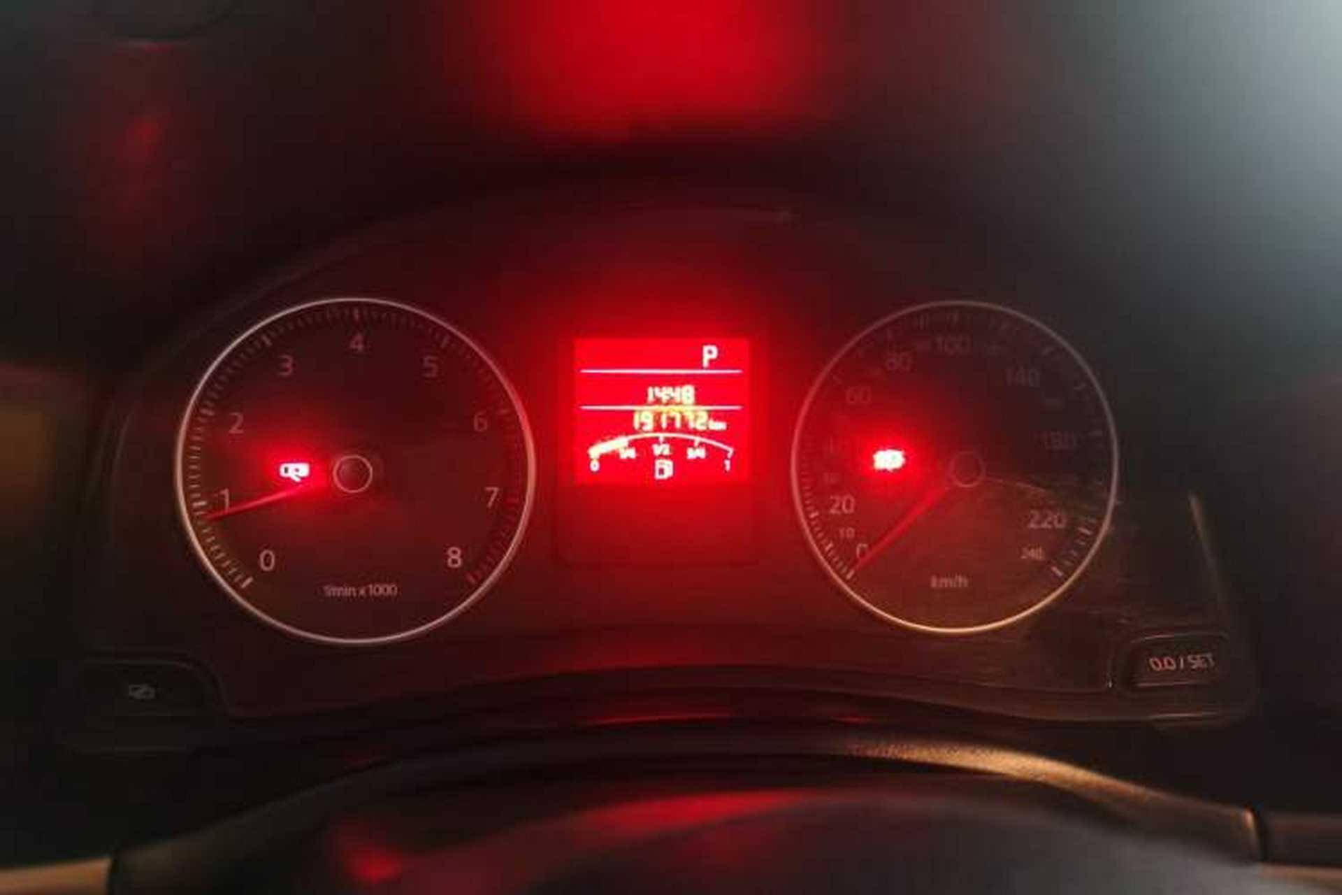 Used Volkswagen Bora 2012 1.6L Automatic Comfort Edition Odometer Close Up