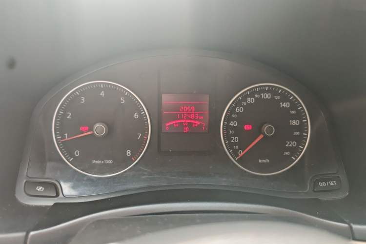 Used Volkswagen Bora 2012 1.6L Manual Fashion Edition Odometer Close Up
