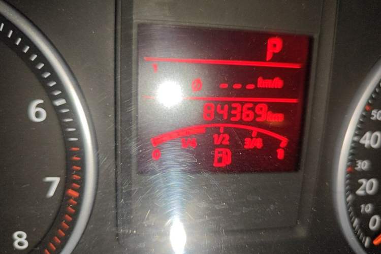Used Volkswagen Bora 2012 1.4T Automatic Comfort Edition Odometer Close Up