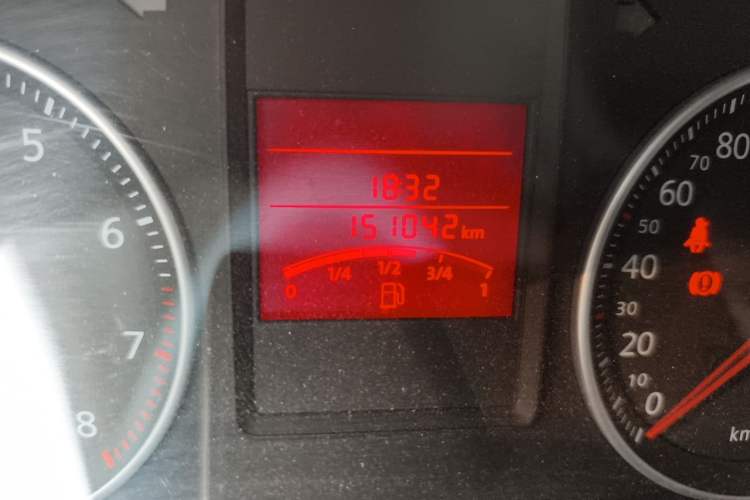 Used Volkswagen Bora 2012 1.6L Manual Fashion Edition Odometer Close Up