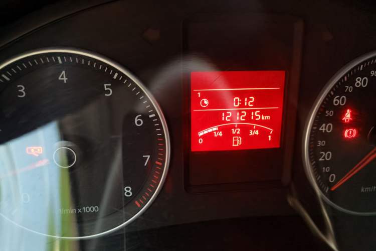 Used Volkswagen Bora 2012 1.6L Manual Fashion Edition Odometer Close Up
