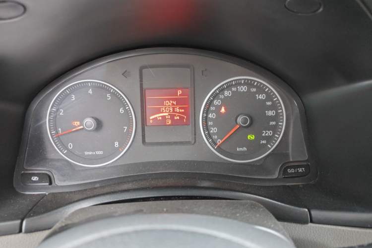 Used Volkswagen Bora 2012 1.6L Automatic Fashion Edition Odometer Close Up