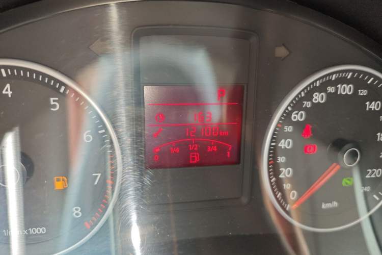 Used Volkswagen Bora 2012 1.6L Automatic Fashion Value Edition Odometer Close Up