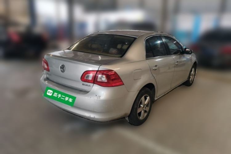 Used Volkswagen Bora 2012 1.6L Automatic Fashion Edition Rear Right 45 Deg