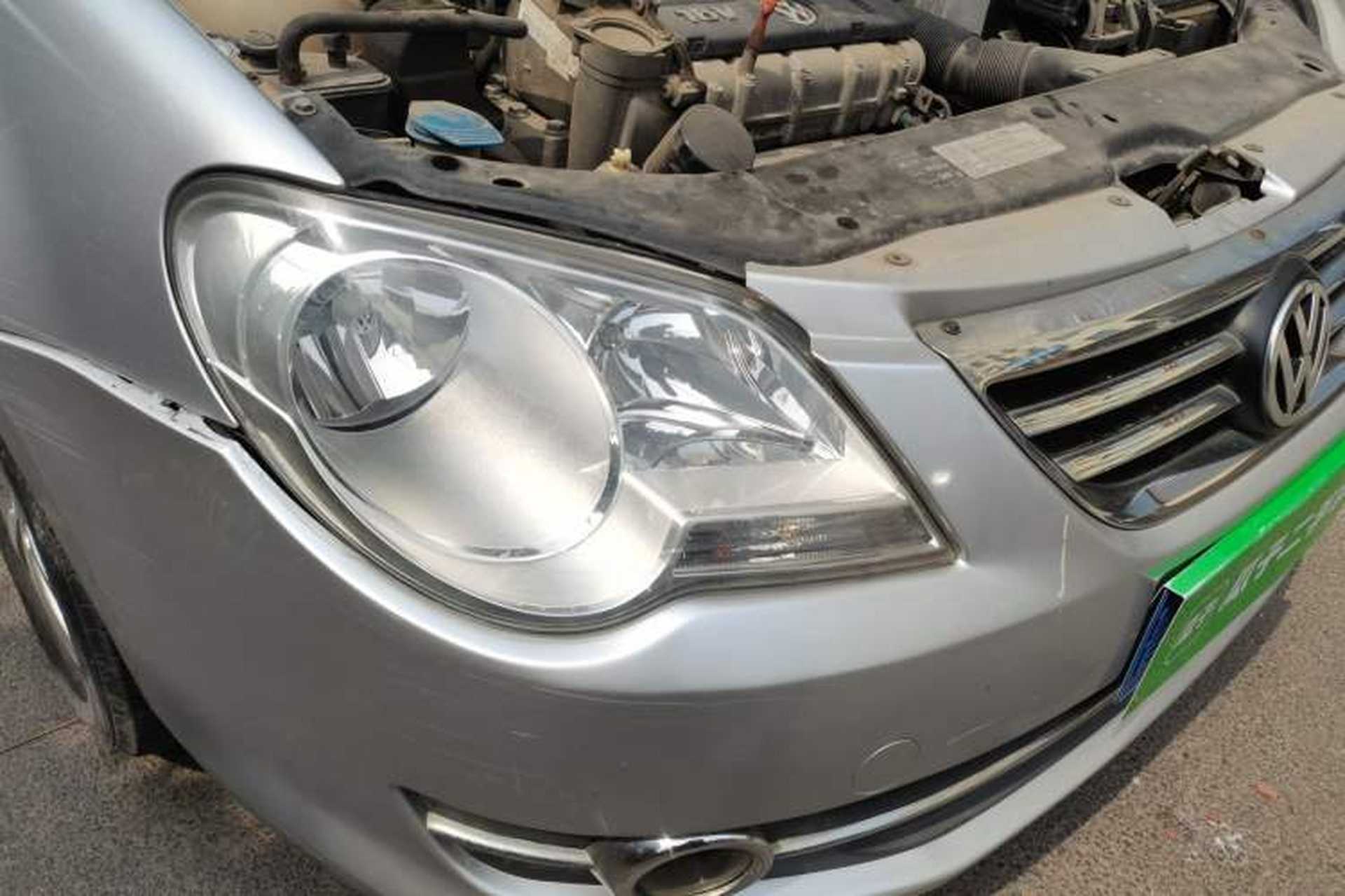 Used Volkswagen Bora 2012 1.6L Automatic Comfort Edition Right Front Headlight