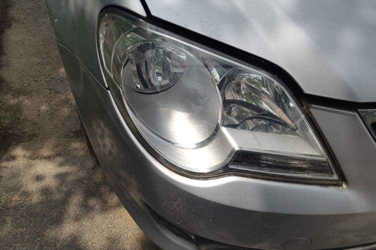 Used Volkswagen Bora 2012 1.6L Manual Comfort Value Edition Right Front Headlight