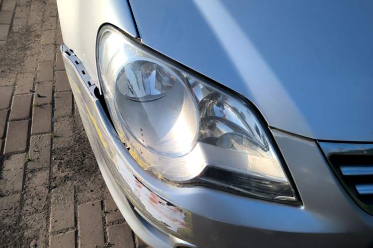Used Volkswagen Bora 2012 1.6L Automatic Fashion Edition Right Front Headlight