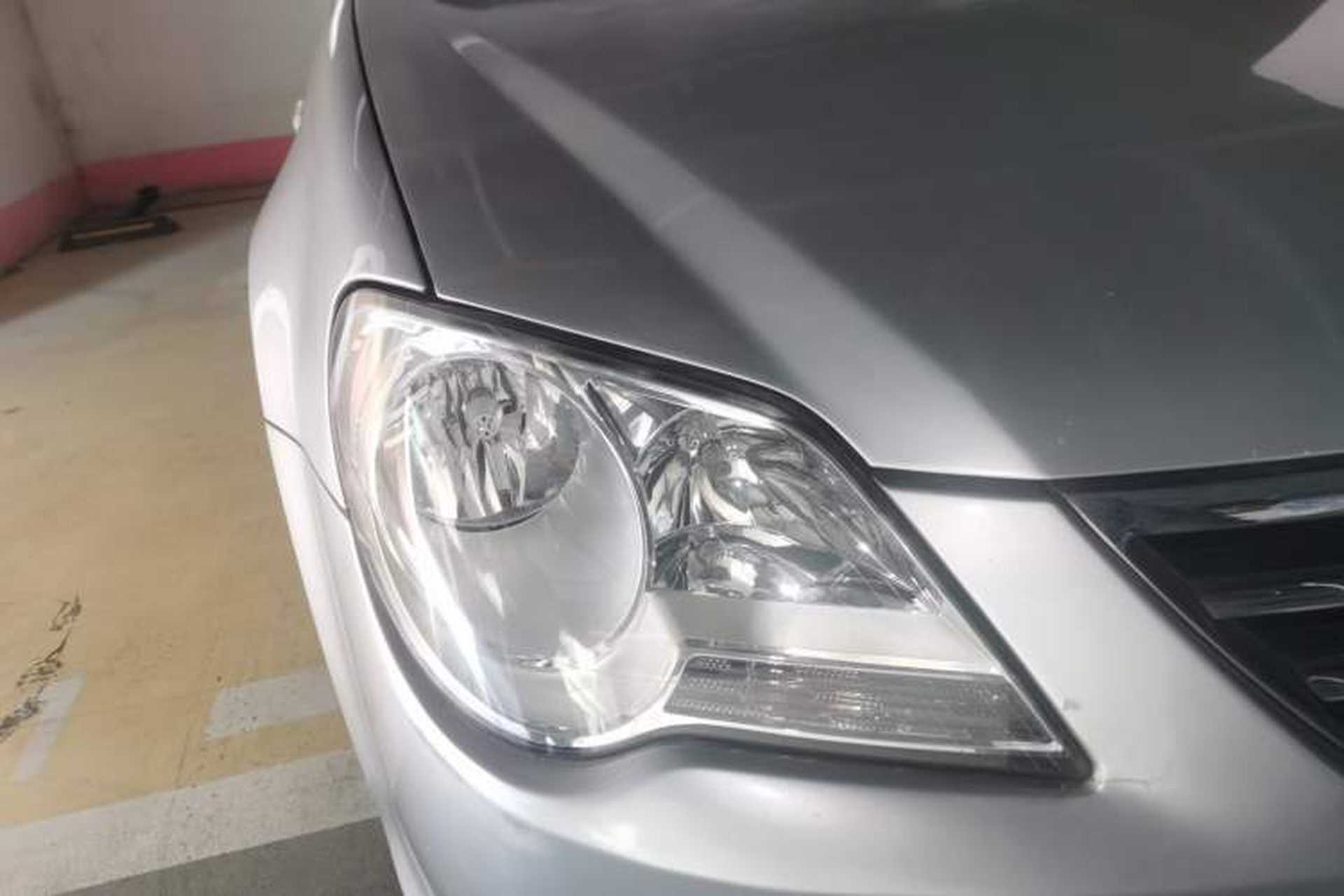Used Volkswagen Bora 2012 1.6L Automatic Comfort Edition Right Front Headlight