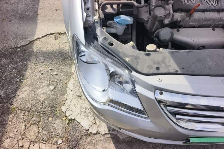 Used Volkswagen Bora 2012 1.6L Automatic Comfortable Value Edition Right Front Headlight