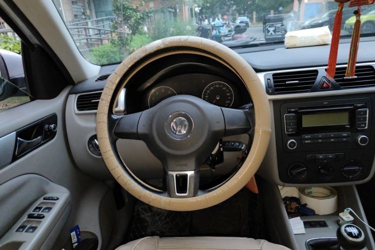 Used Volkswagen Bora 2012 1.6L Manual Stylish & Great Value Edition Steering Wheel