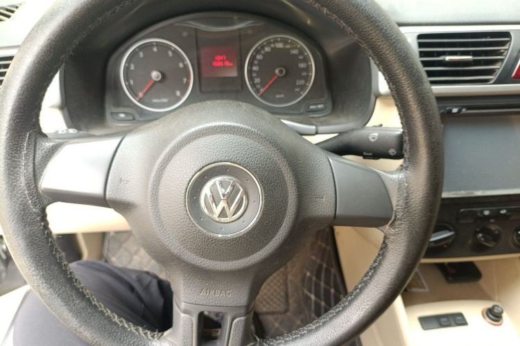 Used Volkswagen Bora 2012 1.6L Manual Fashion Edition Steering Wheel