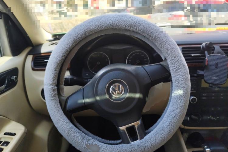 Used Volkswagen Bora 2012 1.6L Automatic Comfortable Value Edition Steering Wheel