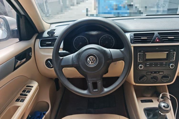 Used Volkswagen Bora 2012 1.6L Manual Fashion Edition Steering Wheel