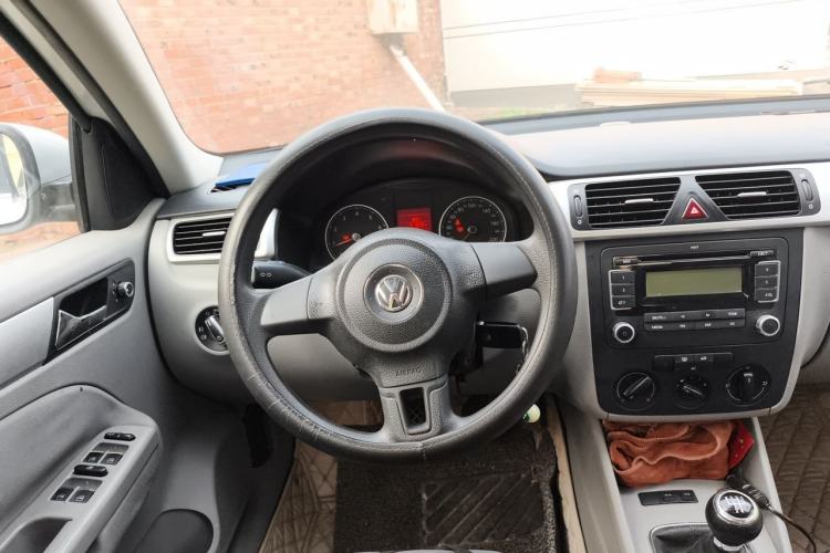 Used Volkswagen Bora 2012 1.6L Manual Fashion Edition Steering Wheel