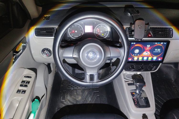 Used Volkswagen Bora 2012 1.6L Automatic Fashion Edition Steering Wheel