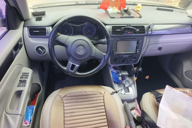 Used Volkswagen Bora 2012 1.6L Automatic Comfortable Value Edition Steering Wheel