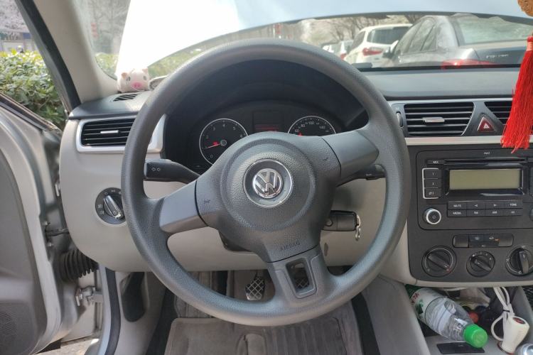Used Volkswagen Bora 2012 1.6L Manual Fashion Edition Steering Wheel