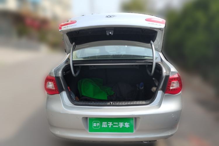Used Volkswagen Bora 2012 1.6L Automatic Comfort Edition Trunk