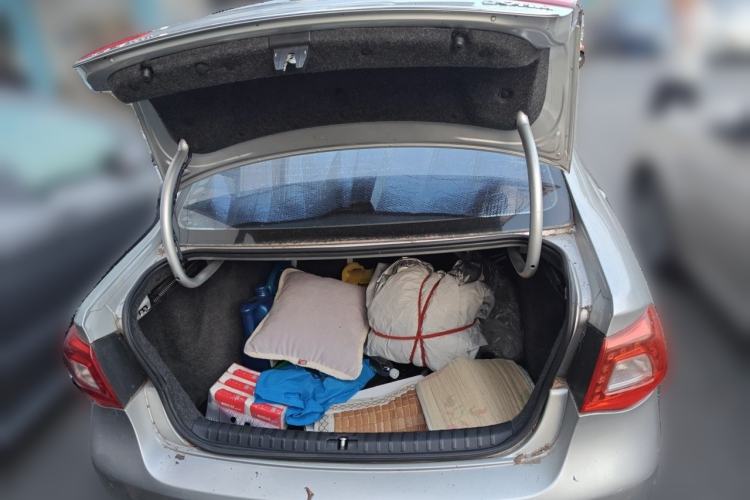 Used Volkswagen Bora 2012 1.6L Manual Fashion Edition Trunk