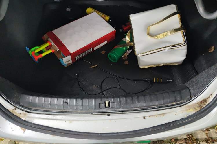 Used Volkswagen Bora 2012 1.6L Automatic Fashion Edition Trunk