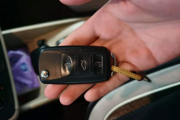 Used Volkswagen Bora 2012 1.6L Automatic Fashion Edition Vehicle Key