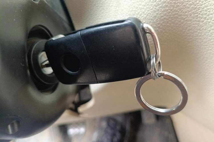 Used Volkswagen Bora 2012 1.6L Manual Fashion Edition Vehicle Key