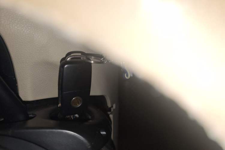Used Volkswagen Bora 2012 1.6L Automatic Comfort Edition Vehicle Key