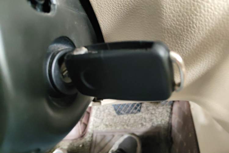 Used Volkswagen Bora 2012 1.6L Automatic Fashion Edition Vehicle Key