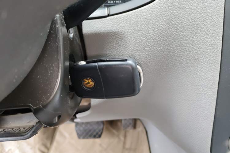 Used Volkswagen Bora 2012 1.6L Automatic Fashion Edition Vehicle Key