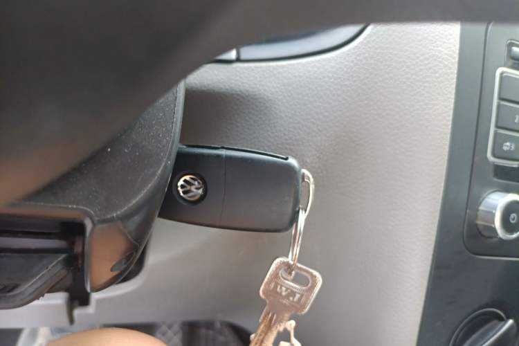 Used Volkswagen Bora 2012 1.6L Automatic Fashion Edition Vehicle Key
