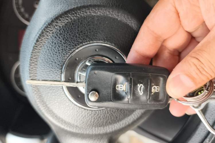 Used Volkswagen Bora 2012 1.6L Manual Fashion Edition Vehicle Key
