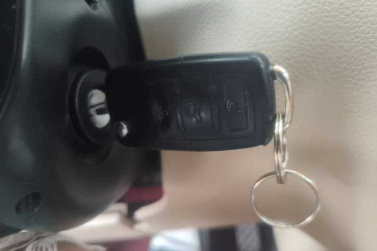 Used Volkswagen Bora 2012 1.6L Automatic Comfort Edition Vehicle Key