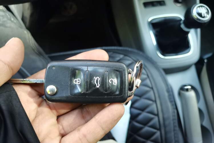Used Volkswagen Bora 2012 1.6L Manual Fashion Edition Vehicle Key