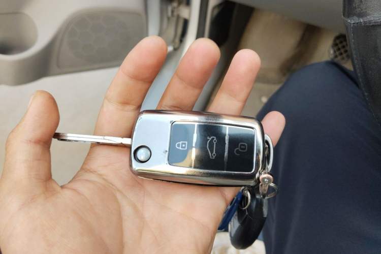 Used Volkswagen Bora 2012 1.6L Manual Comfort Model Vehicle Key