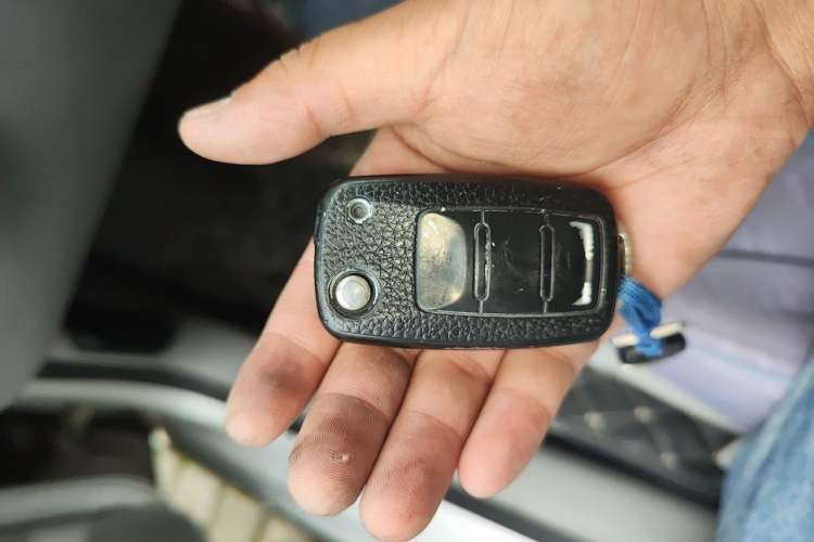 Used Volkswagen Bora 2012 1.6L Automatic Fashion Edition Vehicle Key