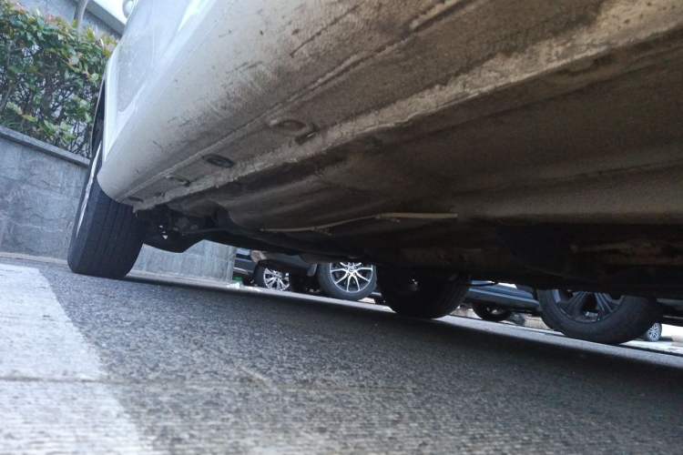 Used Volkswagen Bora 2012 1.6L Automatic Fashion Edition Chassis Front Left