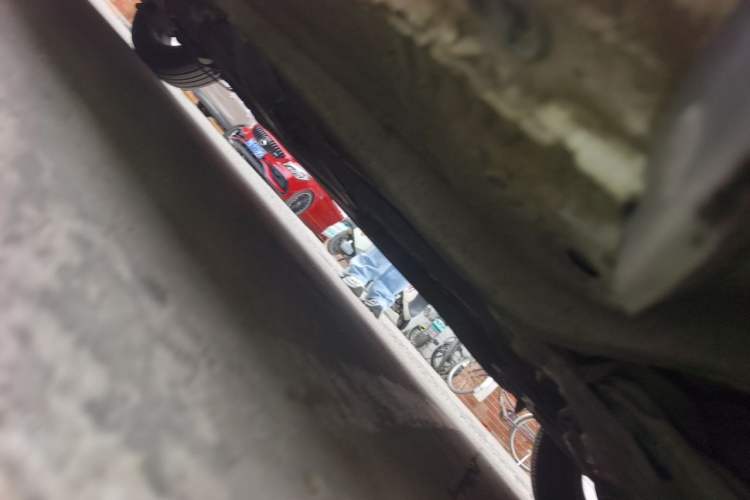 Used Volkswagen Bora 2012 1.6L Automatic Fashion Edition Chassis Front Right