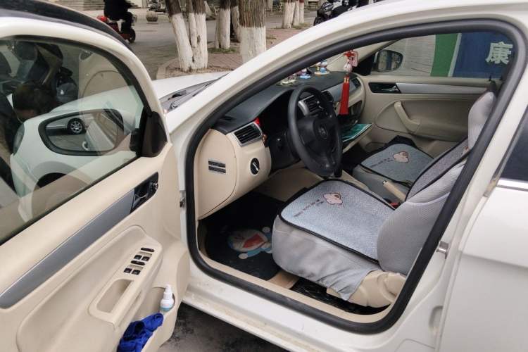 Used Volkswagen Bora 2012 1.6L Automatic Fashion Edition Driver Seat