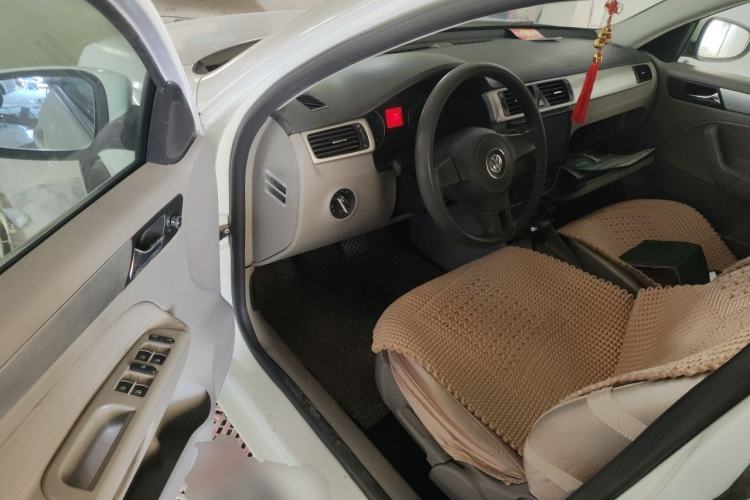 Used Volkswagen Bora 2012 1.6L Automatic Fashion Edition Driver Seat
