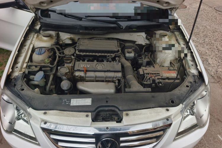 Used Volkswagen Bora 2012 1.6L Automatic Fashion Edition Engine Bay
