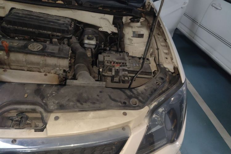 Used Volkswagen Bora 2012 1.6L Automatic Comfortable Value Edition Engine Bay Left
